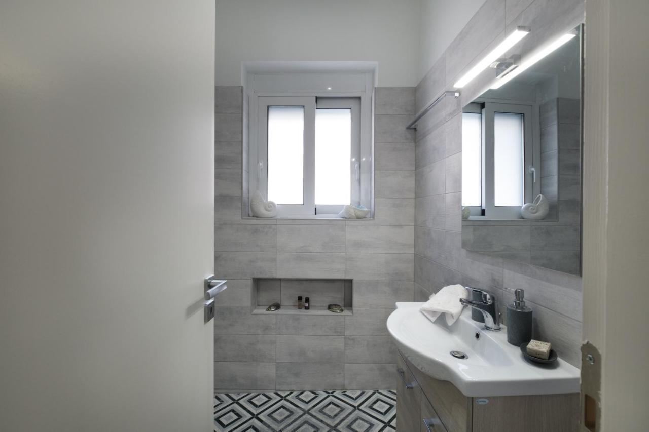 Piraiki Coastal Accommodation Πειραιάς Εξωτερικό φωτογραφία